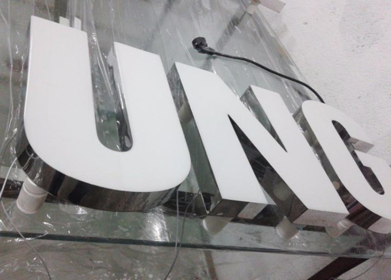 樹脂發光字發黃問題怎么解決？（如何制作出耐黃的樹脂字）